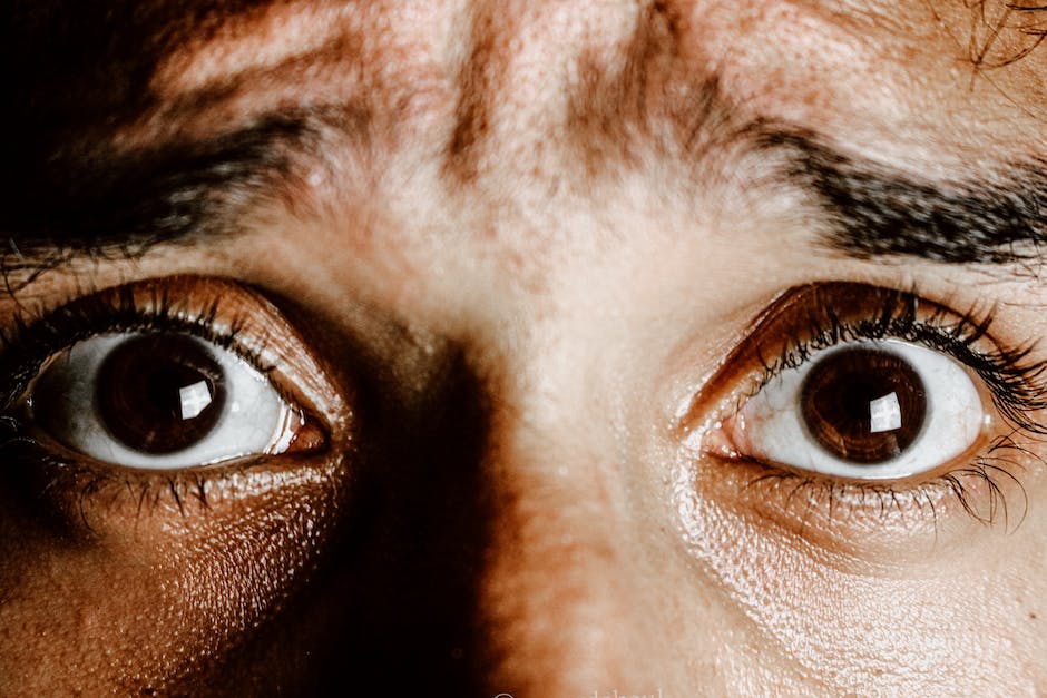 Zrozumieć suchego oka: przyczyny, objawy i najnowsze metody leczenia